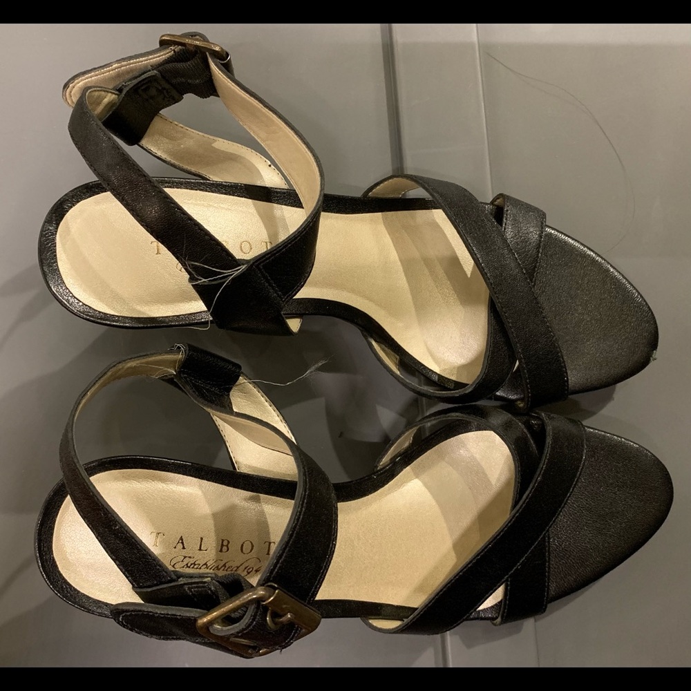 Gently used Talbot's black leather sandals-size 9-Made in Brazil